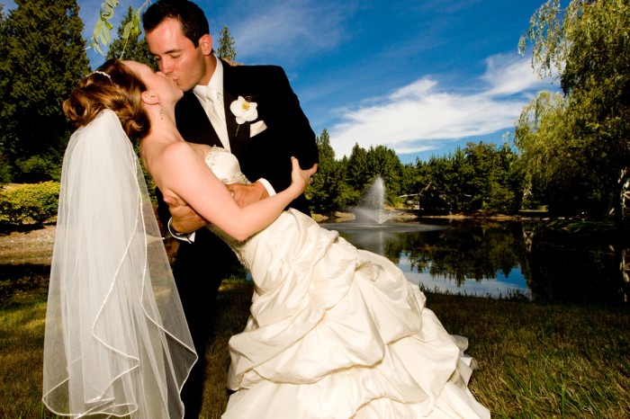 Фотография к новости 10 свадебных обычаев